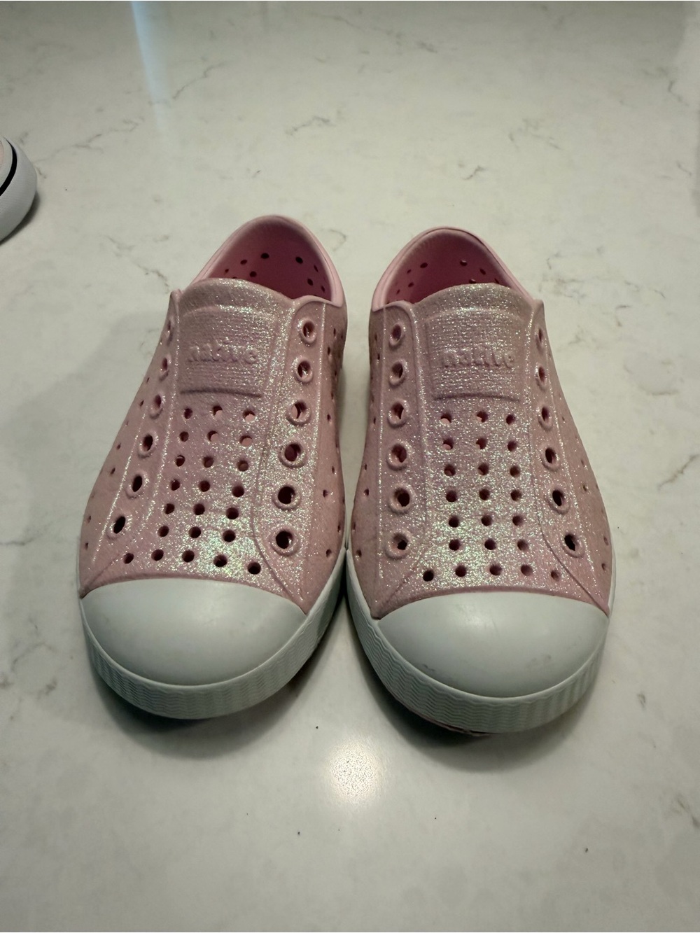Native Kids Glitter Slip-On Sneakers in Pink with White Toe